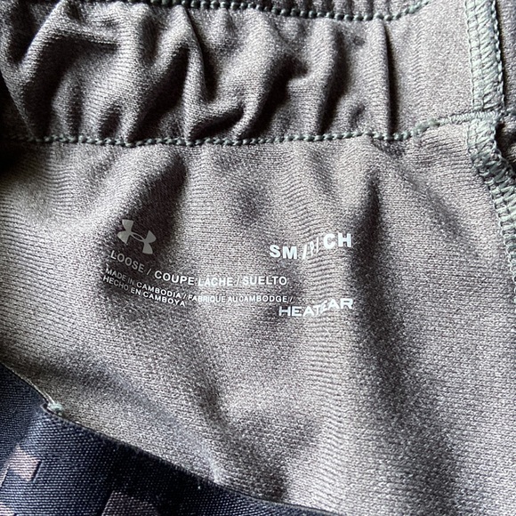 Under Armor athletic shorts - Picture 2 of 2